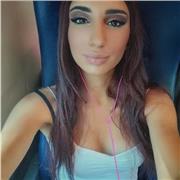 Studentessa diplomata al liceo Sandro Pertini di Genova impartisce lezioni di lingua e letteratura Italiana per medie e superiori